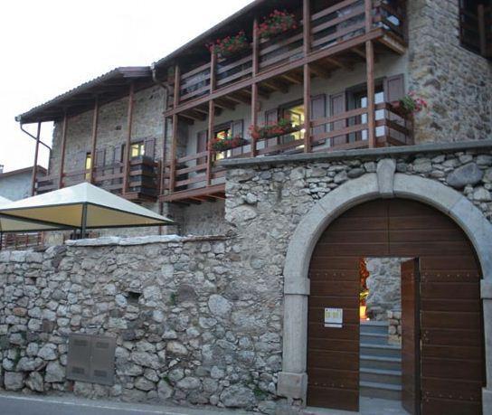 B&B Gardumo Ronzo-Chienis Екстер'єр фото